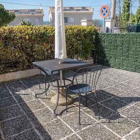 A07 - Poggio, Delizioso Bilocale Con Portico Apartment Poggio  ภายนอก รูปภาพ