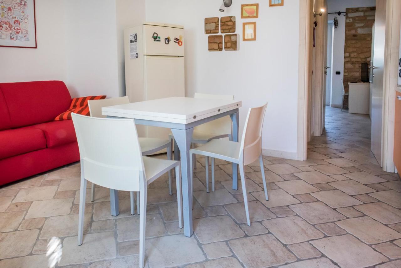 A07 - Poggio, Delizioso Bilocale Con Portico Apartment Poggio  ภายนอก รูปภาพ