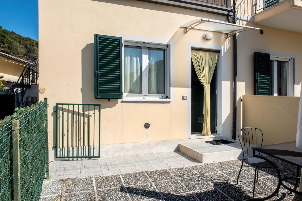 A07 - Poggio, Delizioso Bilocale Con Portico Apartment Poggio  ภายนอก รูปภาพ